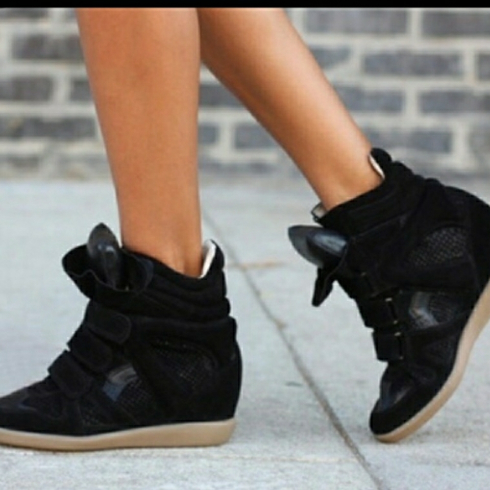 Steve Madden sneaker wedges size 9